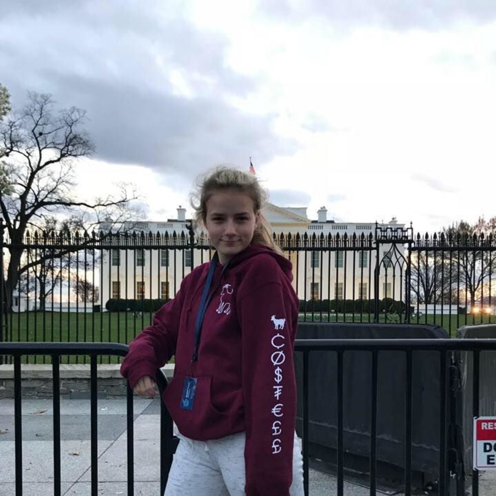 Meet your Posher, Kara